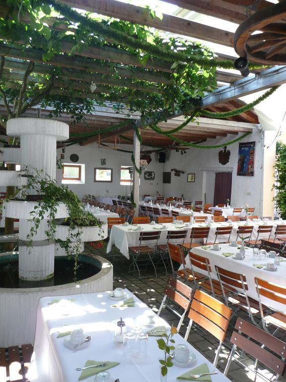 Unterschneidheim Stempfle'S Landgasthaus Zum Kreuz מראה חיצוני תמונה